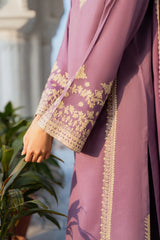 Elegant Mauve Traditional Pakistani Outfit