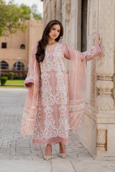 Rosé Elegance – Blush Pink Embroidered Kurta Set