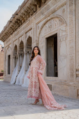 Rosé Elegance – Blush Pink Embroidered Kurta Set