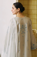 Luxury Embroidered Lawn 3PC Suit